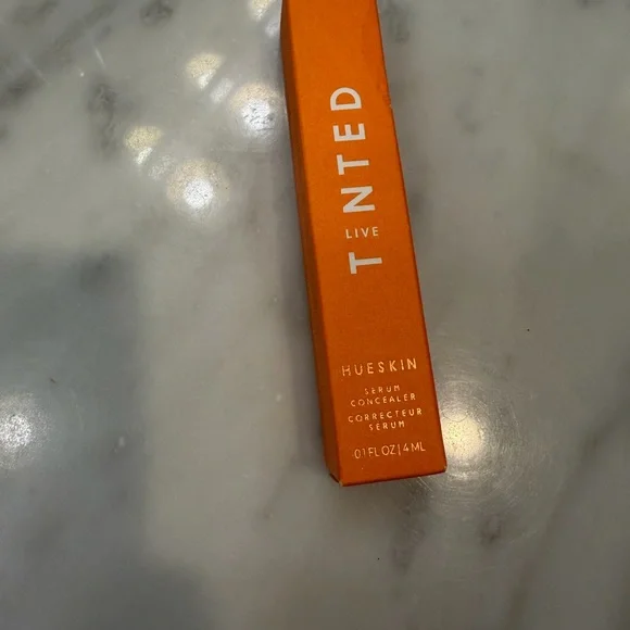 New Live TINTED HUESKIN Hydrating Serum Concealer shade 17 - Picture 2 of 4